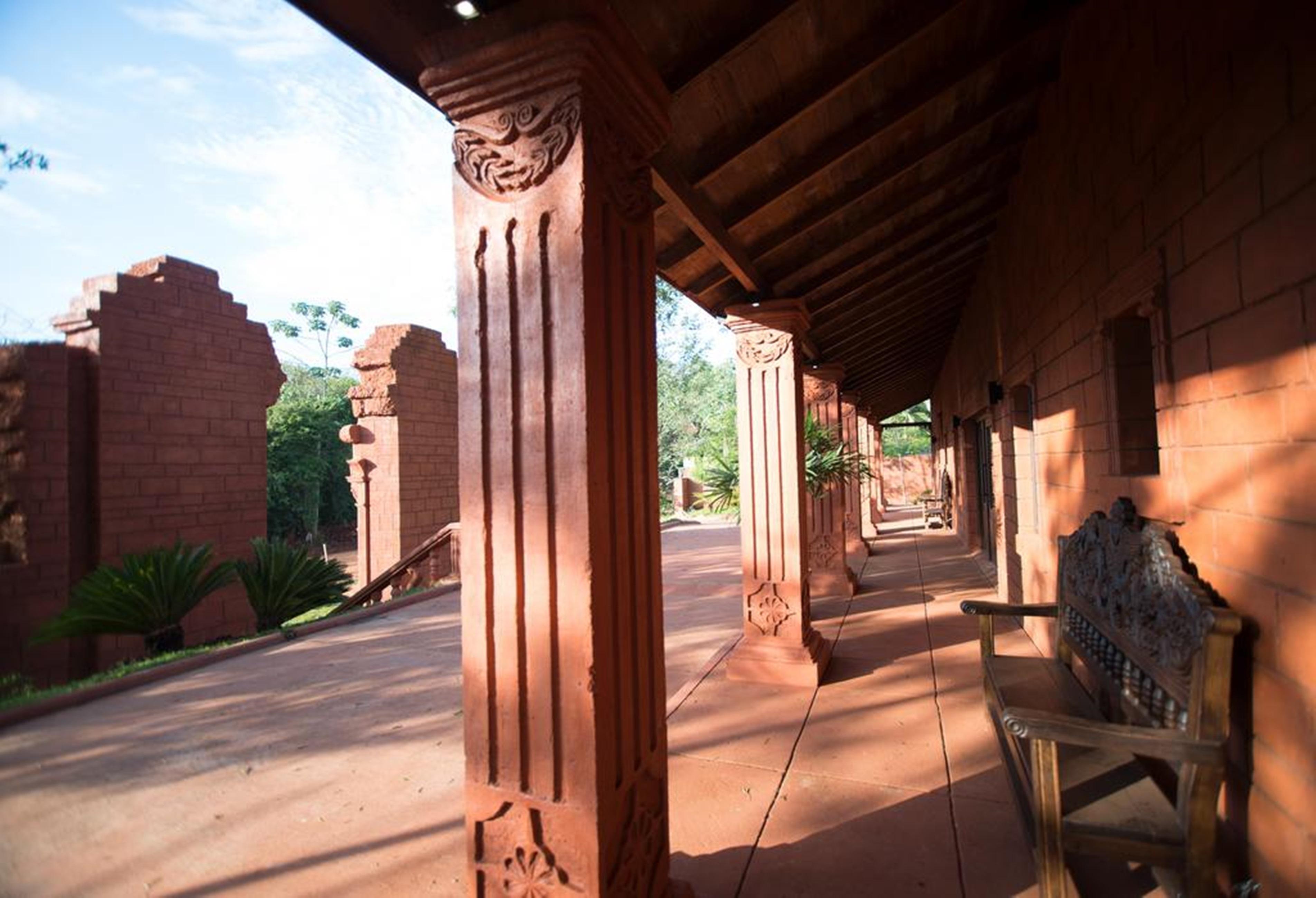 Hotel Guamini Mision Puerto Iguazu Exterior photo