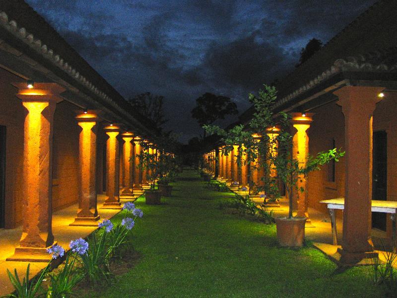 Hotel Guamini Mision Puerto Iguazu Exterior photo